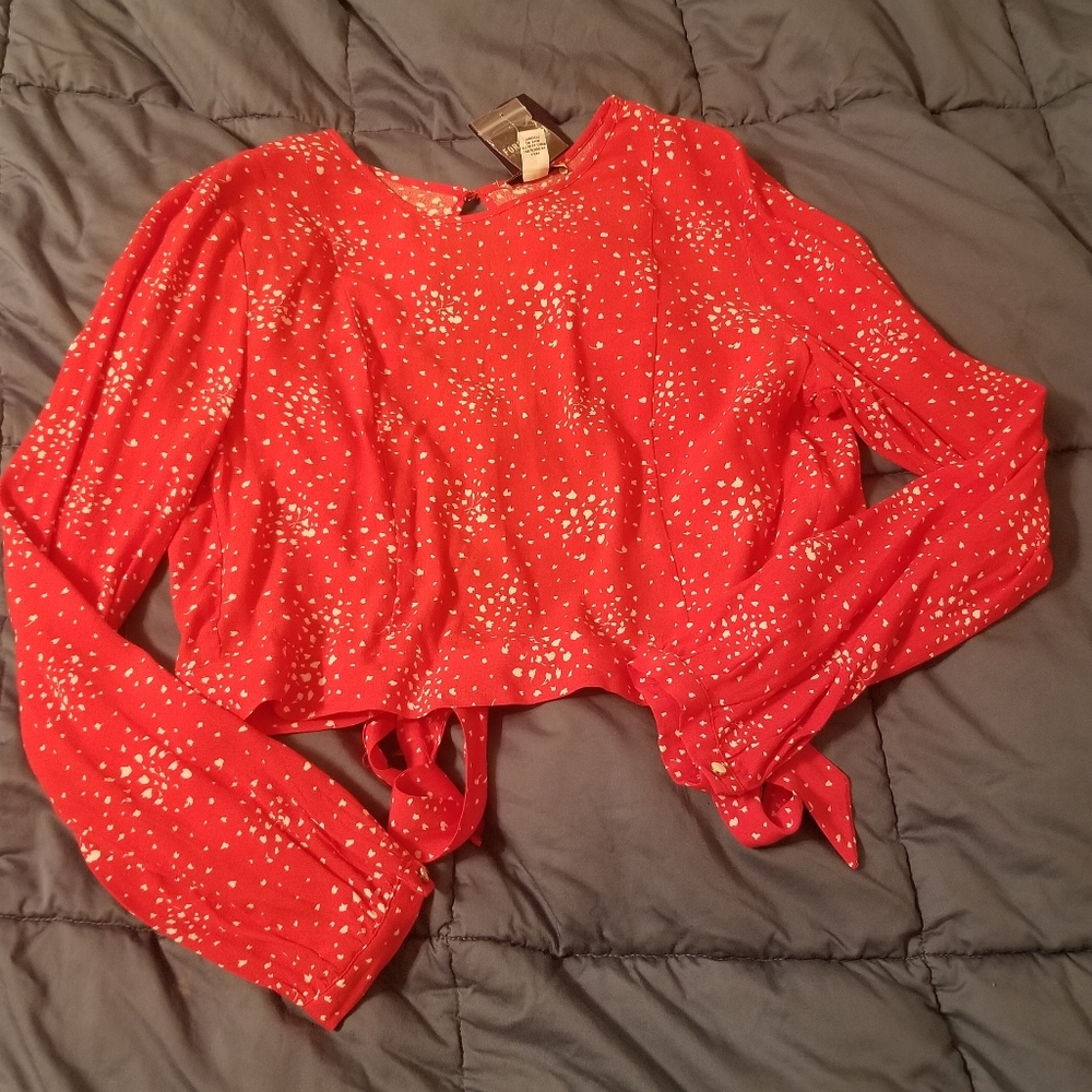 NWT Crop Blouse